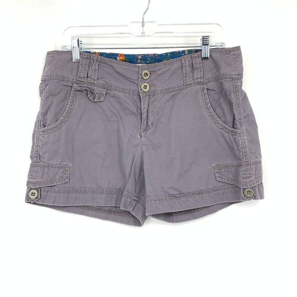 Daughters of the Liberation Gray Cargo Short Womens Sz 8 Low Rise Button Front